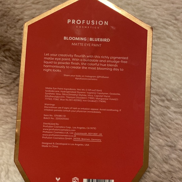 PROFUSION MAKE UP - Picture 6 of 9